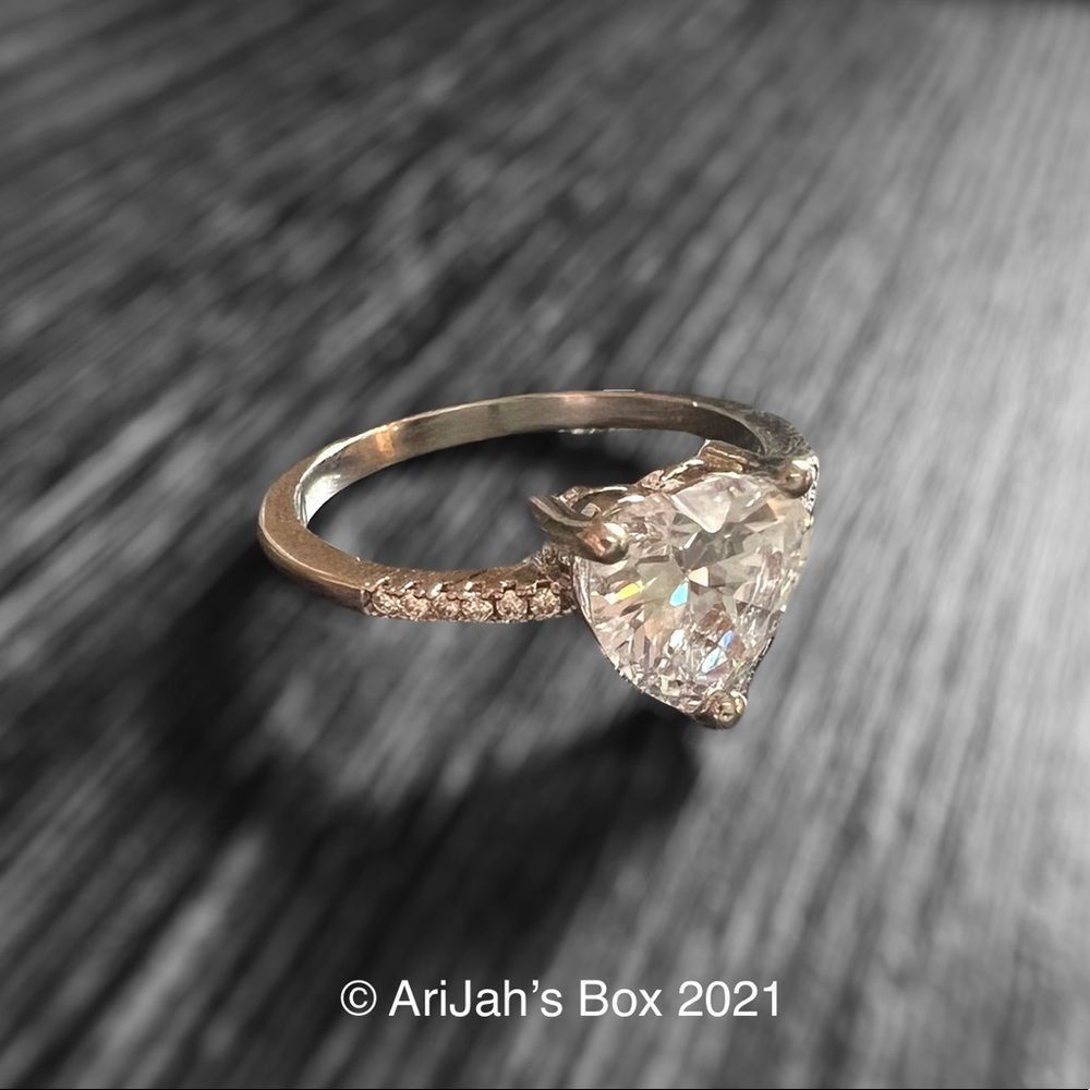 Silver Heart Diamond Ring - Picture 4 of 5